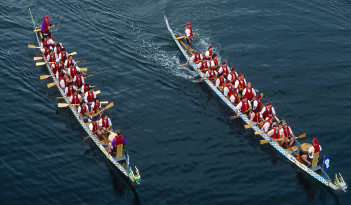 Drachenboot-Rennen in Berlin